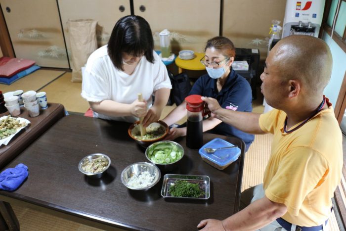 ワンにゃんべぇハウス大江屋のすったて