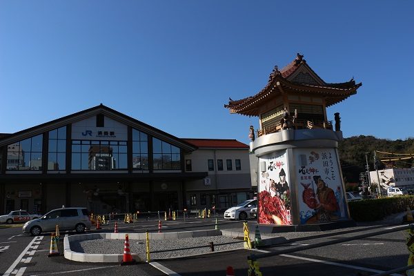 JR浜田駅前どんちっち神楽時計