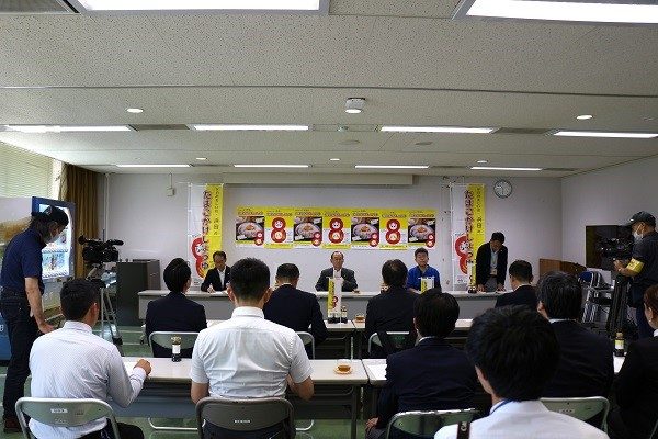 夕日の美しい町・浜田のたまごかけしょうゆ 市長表敬訪問の様子